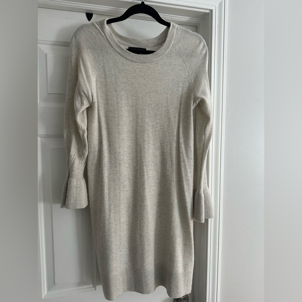 Banana Republic off white sweater dress size medium.